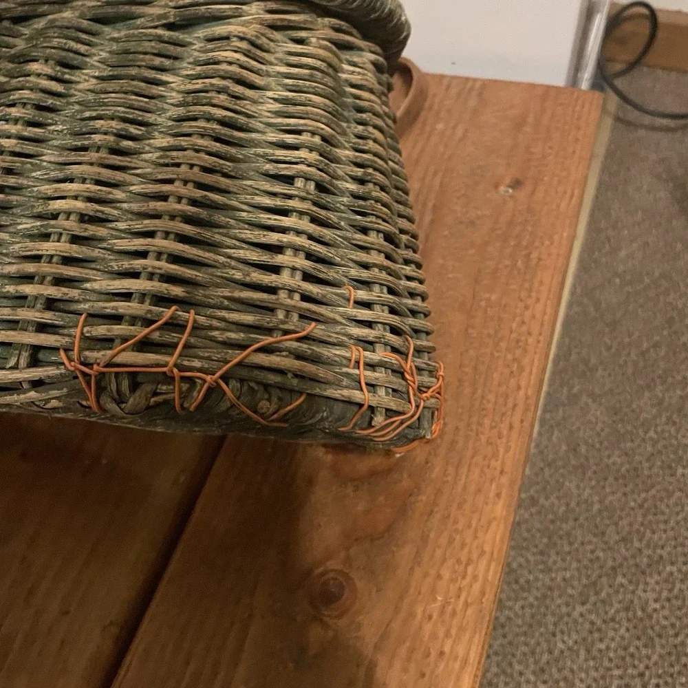 Vintage Green Fishing Creel Large Basket With Native Bead Style Leather Strap